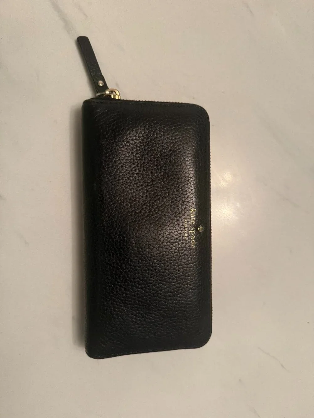 Kate Spade Zip Around Wallet